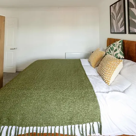 Bright 1 Bed Harbour-side With Sea Views